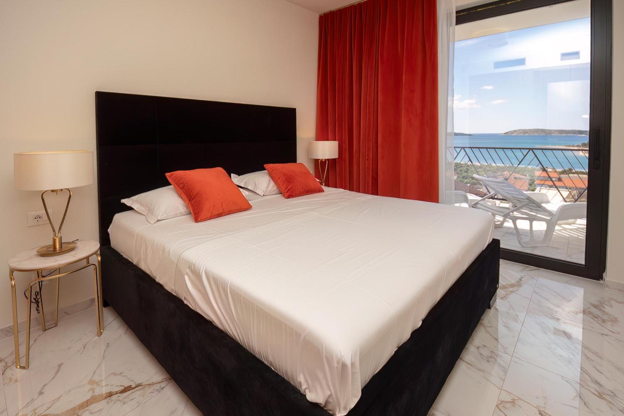 Mediterana Art Deco Resort (Adults Only) 시베니크 외부 사진